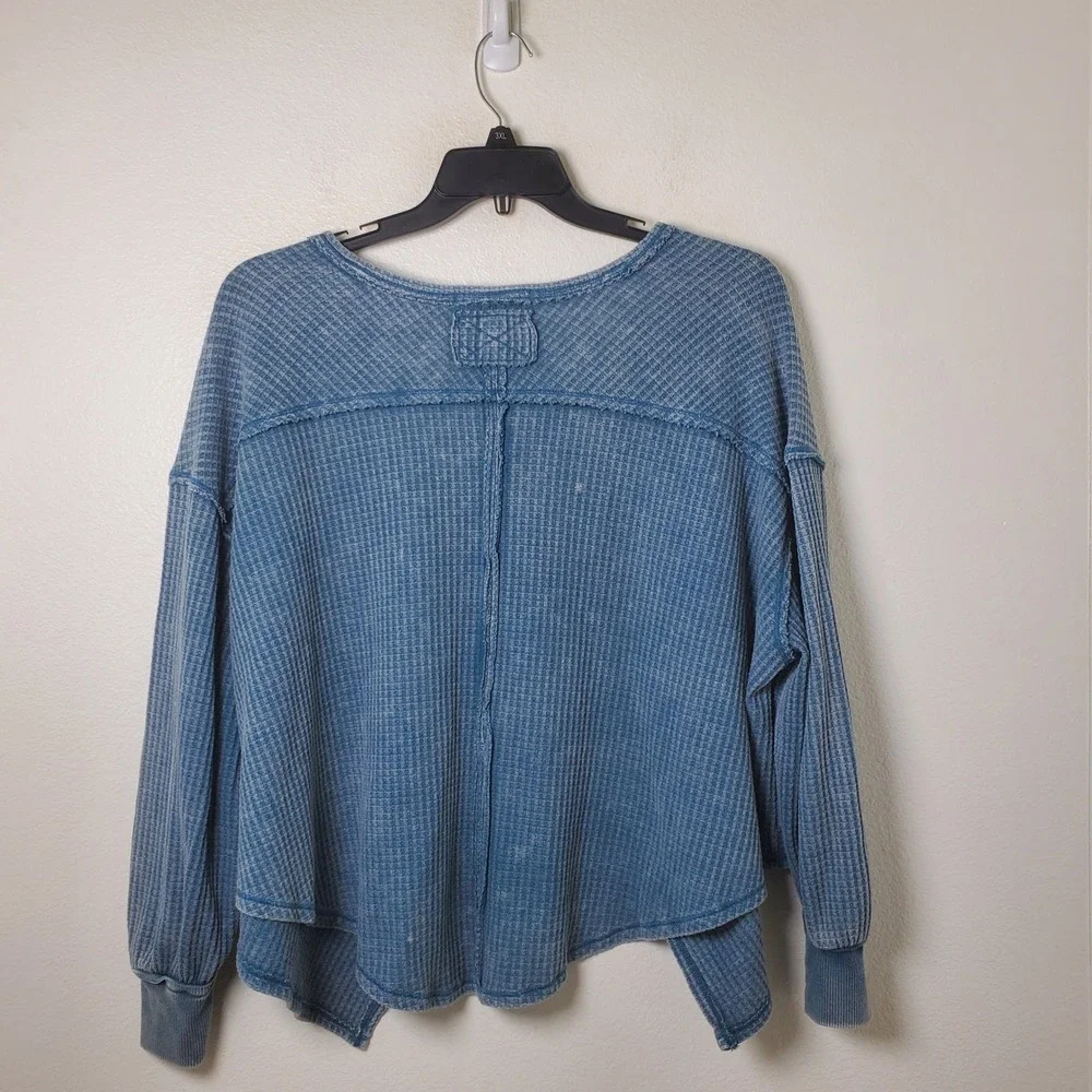 Free People We The Free Coraline Indigo Wash Blue Waffle Weave V-Neck Top XS